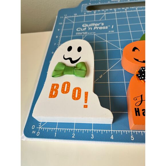 Halloween Mixed Wooden Plastic decorative lot of 6 - Picture 7 of 14